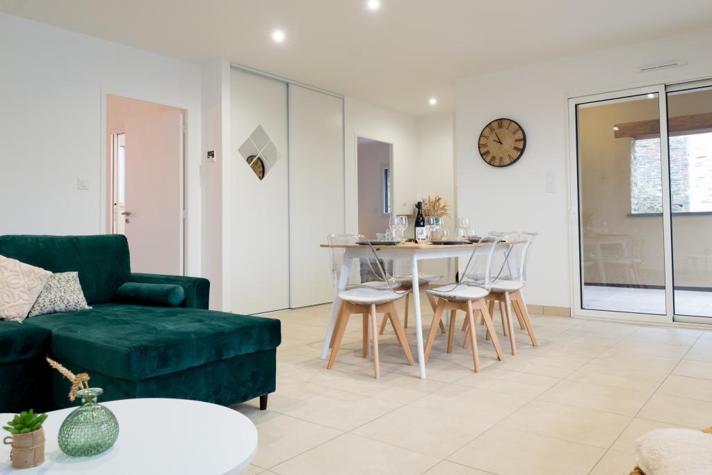 SALON APPART HOTEL LA GACILLY-BROCELIANDE-1